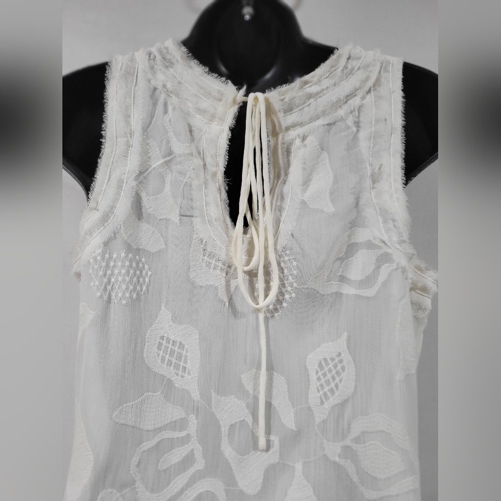 M.S.S.P. Max Studio White Embroidered Sheath Dress NWT Size. XS - Picture 5 of 7